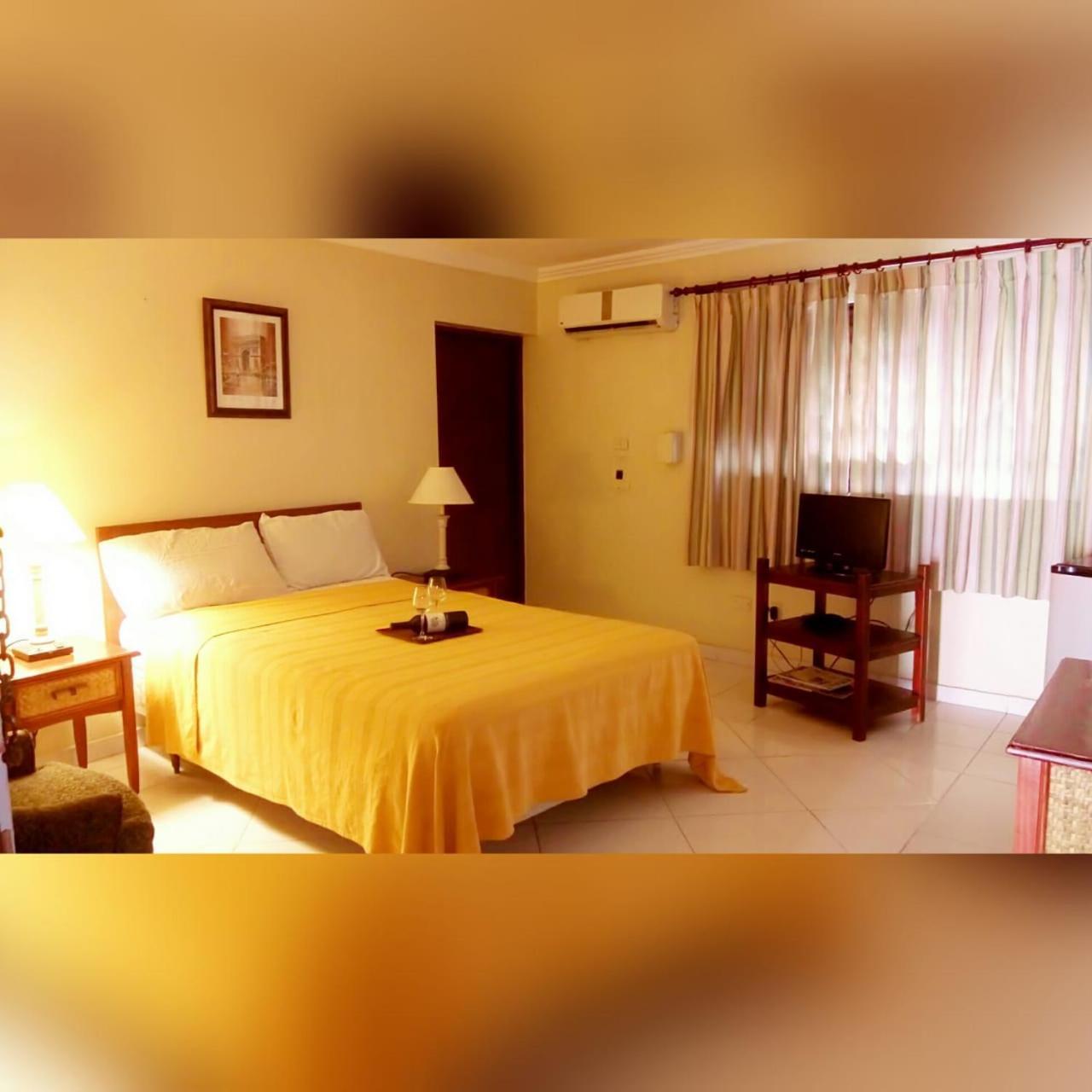 Apart-Hotel Plaza Colonial Playa Dorada Exteriör bild